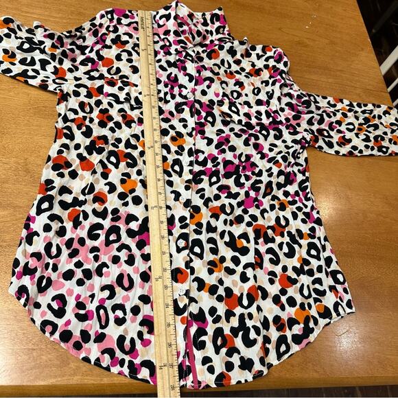 Chico’s Women’s Sz 1 US 8 M Colorful Animal Print Blouse Top Soft Collar Button - Picture 6 of 8